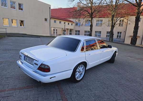 Jaguar XJ cena 16500 przebieg: 220000, rok produkcji 1997 z Wejherowo małe 106